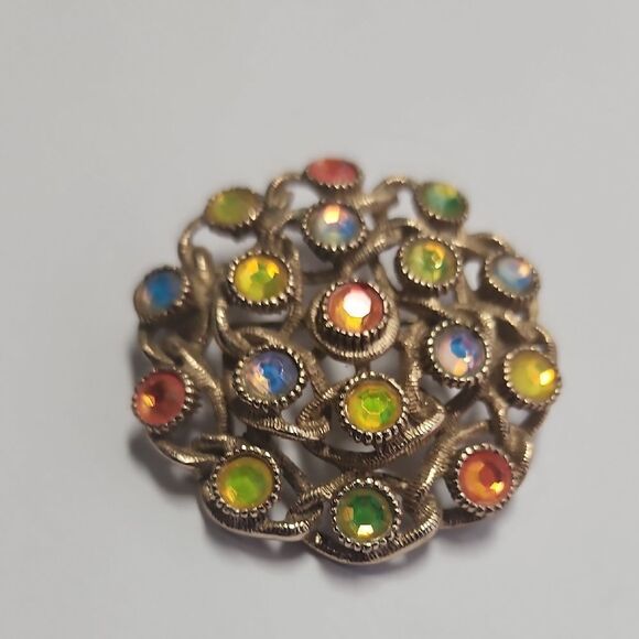Signed SARAH COVENTRY "Moon Lites" Iridescent Multicolored Rhinestone Brooch - Picture 1 of 4